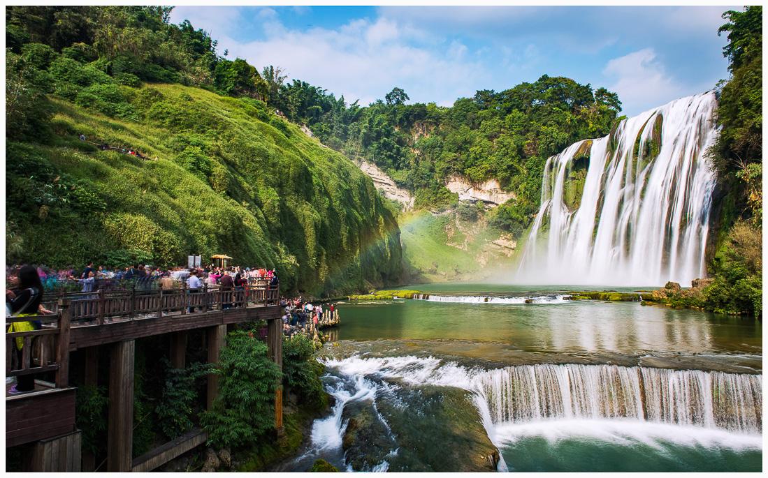 黄果树瀑布，贵州黄果树瀑布，黄果树瀑布旅游，黄果树瀑布图片，黄果树瀑布简介